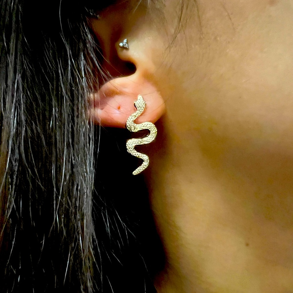 Most Favorite Snake Earrings Gold